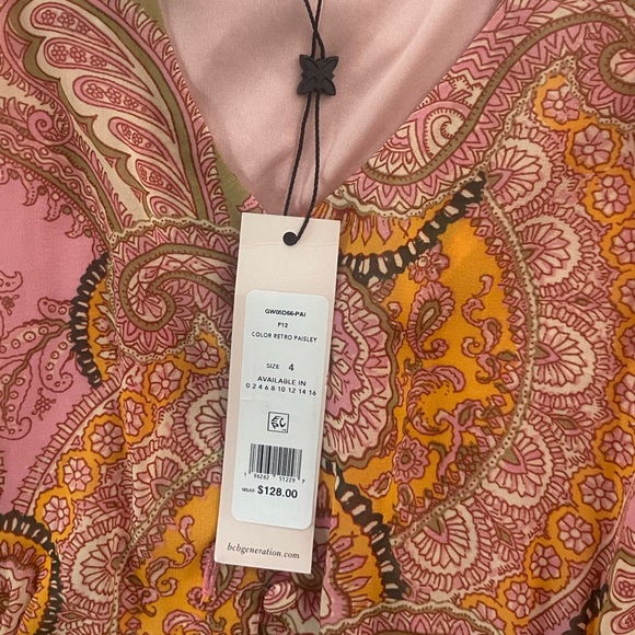 NWT BCBG patterned midi dress with buttons - Picture 10 of 10